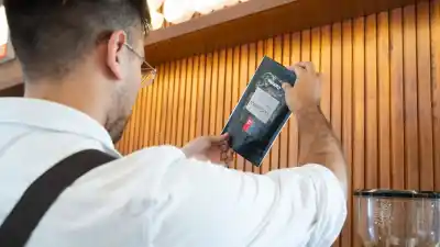 Tucumán ya tiene su primera cosecha de café: el sello que busca conquistar el mundo