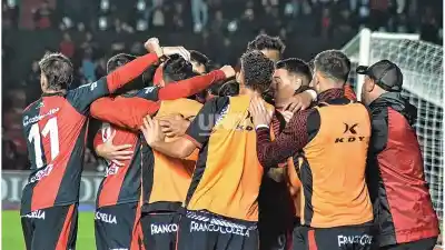 Delfino recupera una pieza clave en Colón, pero dos titulares tienen la soga al cuello