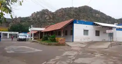 Chilecito: lo esperó en la calle y le clavó un arma blanca en el rostro