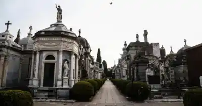 Un recorrido por las tumbas de los escritores rosarinos que pocos conocen
