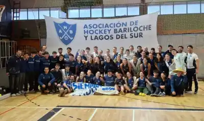 Bariloche se quedó con la final en los penales y el gimnasio explotó