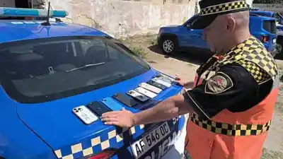 Iban en un Jeep por la Ruta 9 y una infracción menor destapó lo que llevaban en una riñonera
