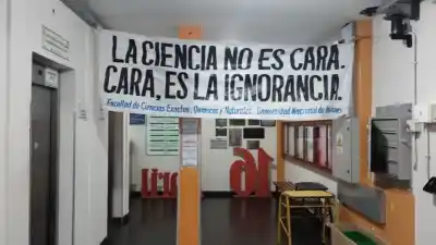 La UNaM ya no puede pagar los reactivos de sus laboratorios y el 15 de octubre marcha en Posadas y Eldorado