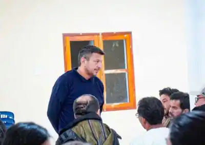 Ledesma lanzó a Saadi como sucesor de Jalil y ya recorre el interior con insumos