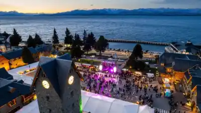 Bariloche a la Carta: la feria que se instala en el Centro Cívico y el descuento que pocos conocen