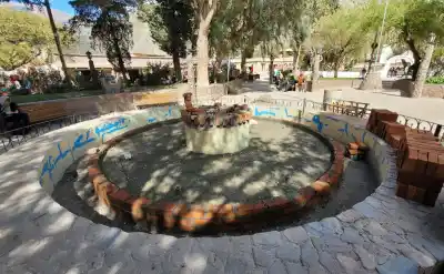Purmamarca recupera un símbolo de su plaza: la histórica fuente vuelve a brillar