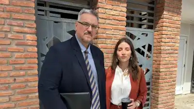 El ginecólogo enfrenta el juicio por abuso sexual y su defensa ya mostró su carta