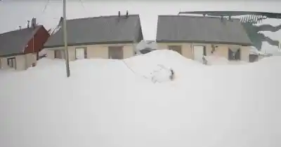 El pueblo de Alta Montaña que amaneció bajo la nieve en plena primavera