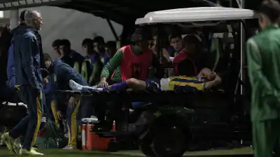 Central se trajo algo peor que el empate de Banfield: el delantero que no pudo ni caminar