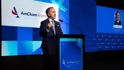 El embajador de EE.UU. fue directo al Congreso: "Ya pasaron 8 meses"