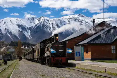 La Trochita suma una segunda locomotora y ya tiene fecha para más de 40 salidas