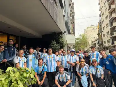 250 sanjuaninos hicieron 1.100 km por Messi: lo que se les viene en el Monumental