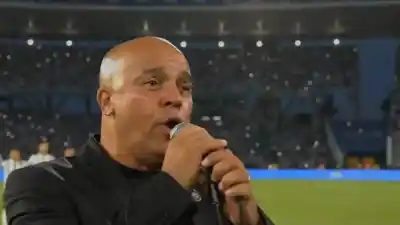 El veterano de Malvinas que cantó el himno en la despedida de Messi: "Estoy muy emocionado"