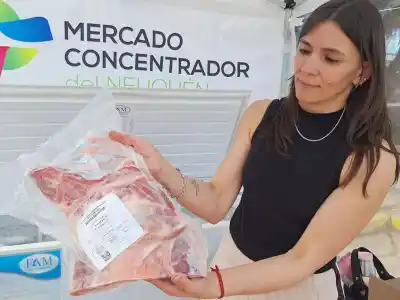 Compraron chivitos enteros para el asador: la cifra que sorprendió en el Mercado Concentrador