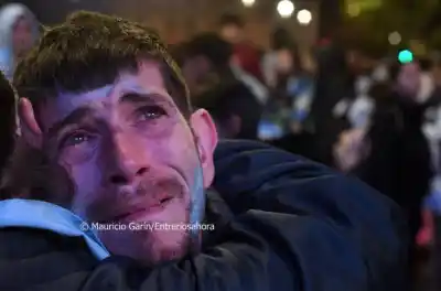Lloró Enzo, lloró Messi y lloró Paraná: la despedida que nadie quería ver