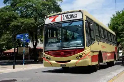 Reunión clave en la intendencia: ¿Qué anuncio cambiaría el transporte público en la capital?