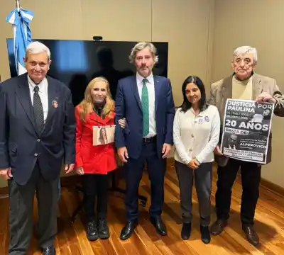 Padre de víctima se reúne con ministro nacional y presenta denuncia por violación sistemática de derechos