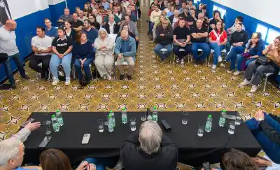 Ziliotto reunió a un centenar de dirigentes, pero tres ausencias llamaron la atención