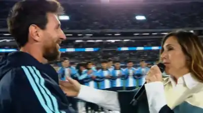 Soledad Pastorutti cantó en la despedida de Messi y el Monumental se quebró