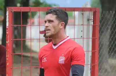 Exfutbolista y una red de profesionales acusados de un plan para vaciar las arcas del Estado