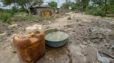 A 43 grados y sin una gota: el pedido de agua que Misión La Paz espera desde hace un año