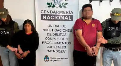 Volaban de Salta a la Patagonia con 199 cápsulas en el cuerpo: los esperaban en Aeroparque