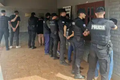 Lo acribillaron de 12 balazos en San Vicente y la pista que siguió la Policía terminó en Brasil