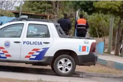 Jugaban con un rifle de aire comprimido en La Banda: uno de los chicos terminó internado