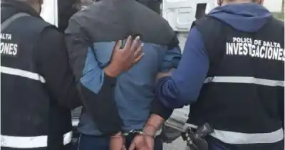Debía estar preso en su casa de San Martín, pero lo pararon en un control sobre la ruta