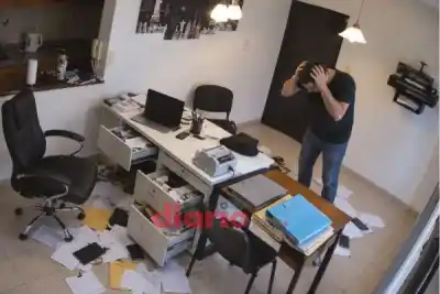 En Pinto, un jefe entró a su despacho y encontró el hueco donde estaba su plata: la empleada doméstica le dio un dato que apunta a otro lado