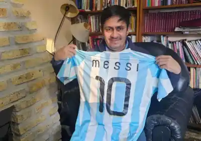 El profe de Jardín América que le puso rock nacional a la despedida de Messi