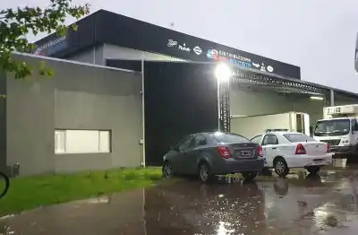 Entraron a la distribuidora San Bautista, apagaron las cámaras y atacaron la caja fuerte: qué dejaron tirado