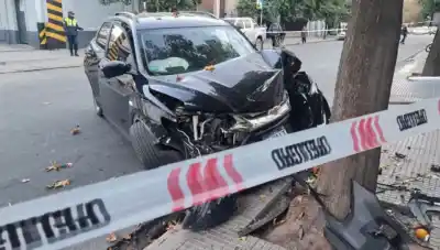 Choque fatal en Barrio Norte: un hombre murió en Virgen de la Merced al 500