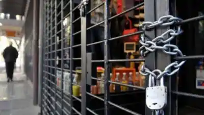 La crisis dejó fábricas vacías y una cuenta que las remata: lo que ofrecen en Monte Castro
