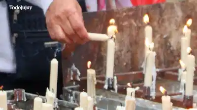 Caminaron toda la madrugada hasta Río Blanco: lo que dejaron en el altar de la Virgen