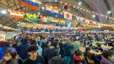 Zapala se prepara para una fiesta con 40 puestos y una visita que nadie esperaba