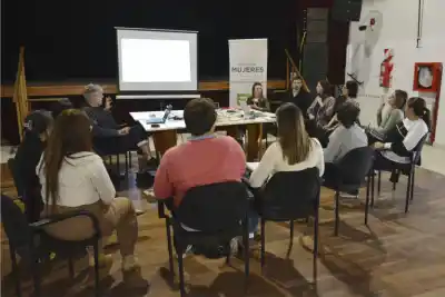 Entre Ríos usa IA para orientar a víctimas de violencia de género: lo que la herramienta no hará