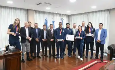 12 de 14 tucumanos volvieron con medalla de los Juegos Suramericanos y la Legislatura los recibió con un anuncio