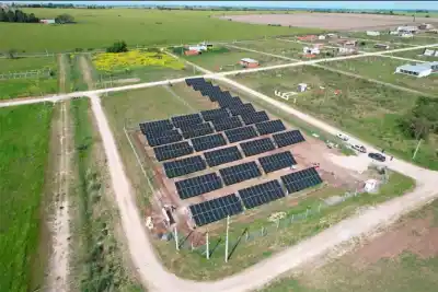 Aldea Brasilera ya tiene su parque solar casi listo: los 600 paneles que cambiarán la energía del pueblo