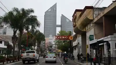 Santiago se prepara para un giro brusco: tormentas, viento sur y un desplome de la temperatura