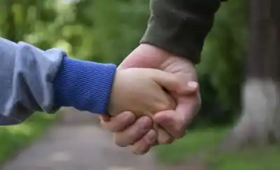 Buscan familias para tres hermanos pampeanos: uno tiene 13, otro 11 y la nena 7