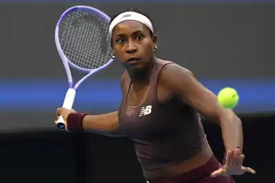 Le llovieron insultos racistas, y Coco Gauff se despidió del Abierto de China