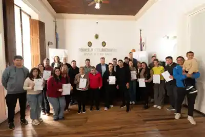 Firmaron las escrituras en Rosario del Tala: qué cambia para estas familias