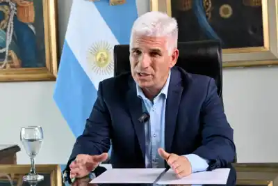 El gobernador Poggi confirmó un bono de $500.000 y una suma fija: quiénes lo cobran y cuándo