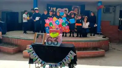 Una institución educativa celebró sus 63 años con una jornada que emocionó a toda la comunidad