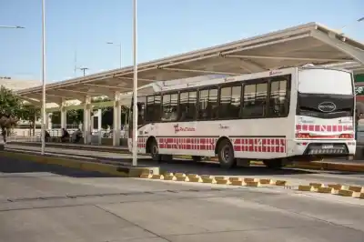 Los colectivos siguen guardados en San Juan: Trabajo analiza sentar a la UTA y las empresas