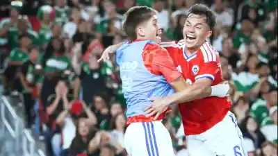 El gol del Vicho Pizarro que ilusiona a Chile y hace sonreír a Central