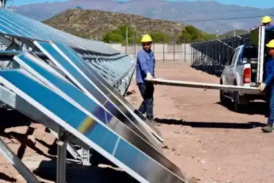 San Juan suma un parque solar gigante: 250.000 paneles y una marca que sorprende