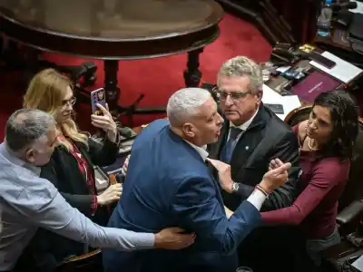 Diputado estalla en sesión con frase que obligó al presidente de la Cámara a intervenir