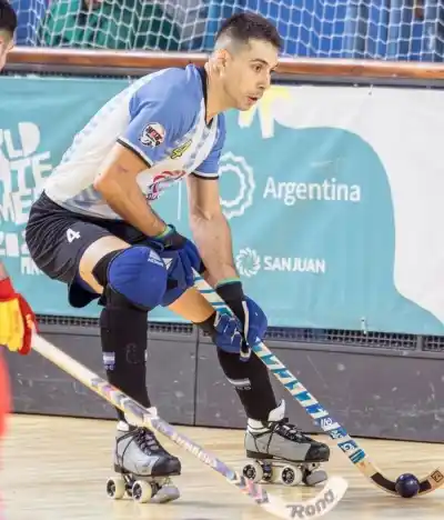 Se quedó afuera del Mundial en Asunción y el DT sanjuanino movió el tablero de urgencia